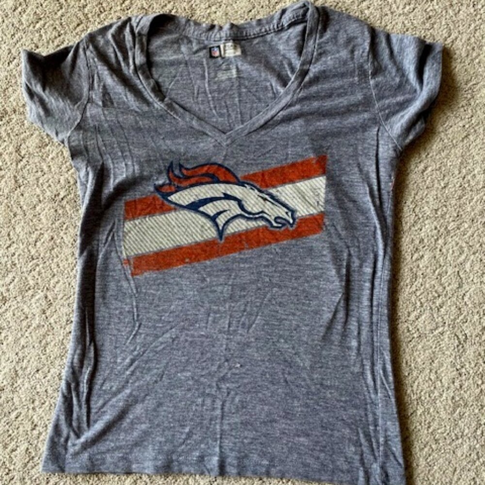 Denver Broncos fitted T-shirt- women's